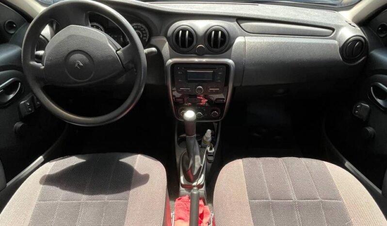 
								RENAULT SANDERO AUTENTHI full									