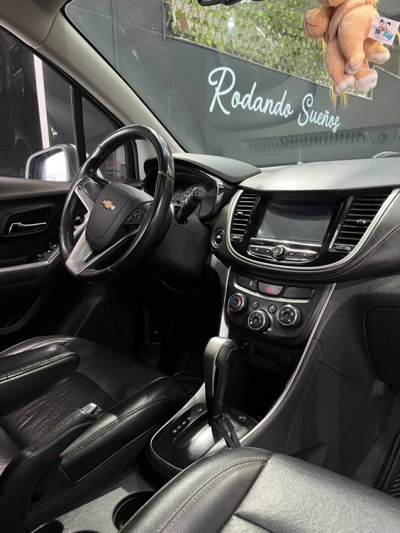 
								CHEVROLET TRACKER LTZ AT 4X4 1.8 full									