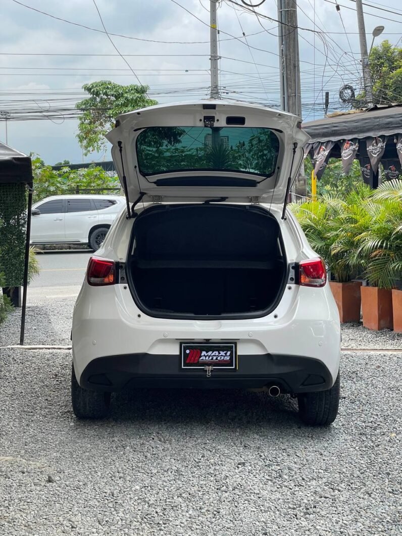 
								MAZDA 2 GRAND TOURING LX 1.5 AT full									