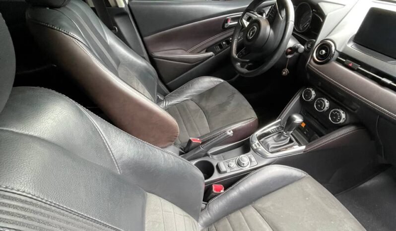 
								MAZDA 2 GRAND TOURING LX 1.5 AT full									