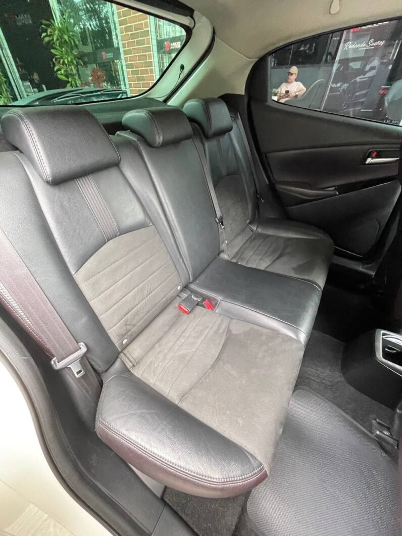 
								MAZDA 2 GRAND TOURING LX 1.5 AT full									