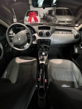 RENAULT DUSTER DYNAMIQUE 2.O MT 4X2