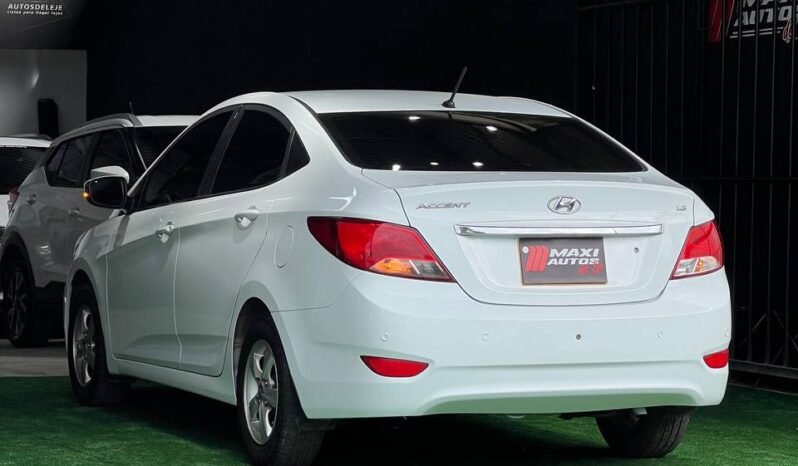 
								HYUNDAI ACCENT PREMIUM 1.6 MT SD full									