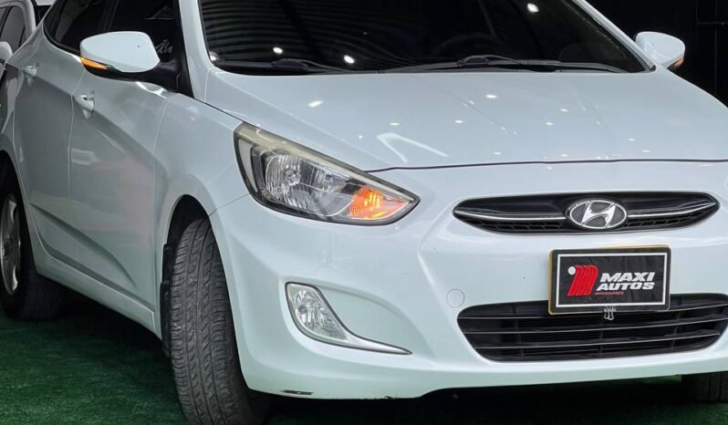 
								HYUNDAI ACCENT PREMIUM 1.6 MT SD full									