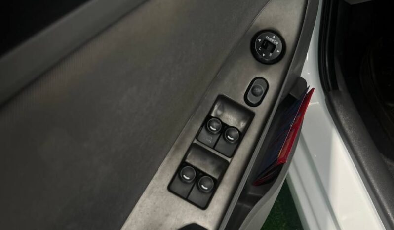 
								HYUNDAI ACCENT PREMIUM 1.6 MT SD full									