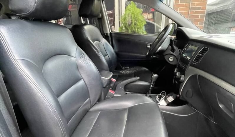 
								SSANGYONG KORANDO C MT 4X2 full									