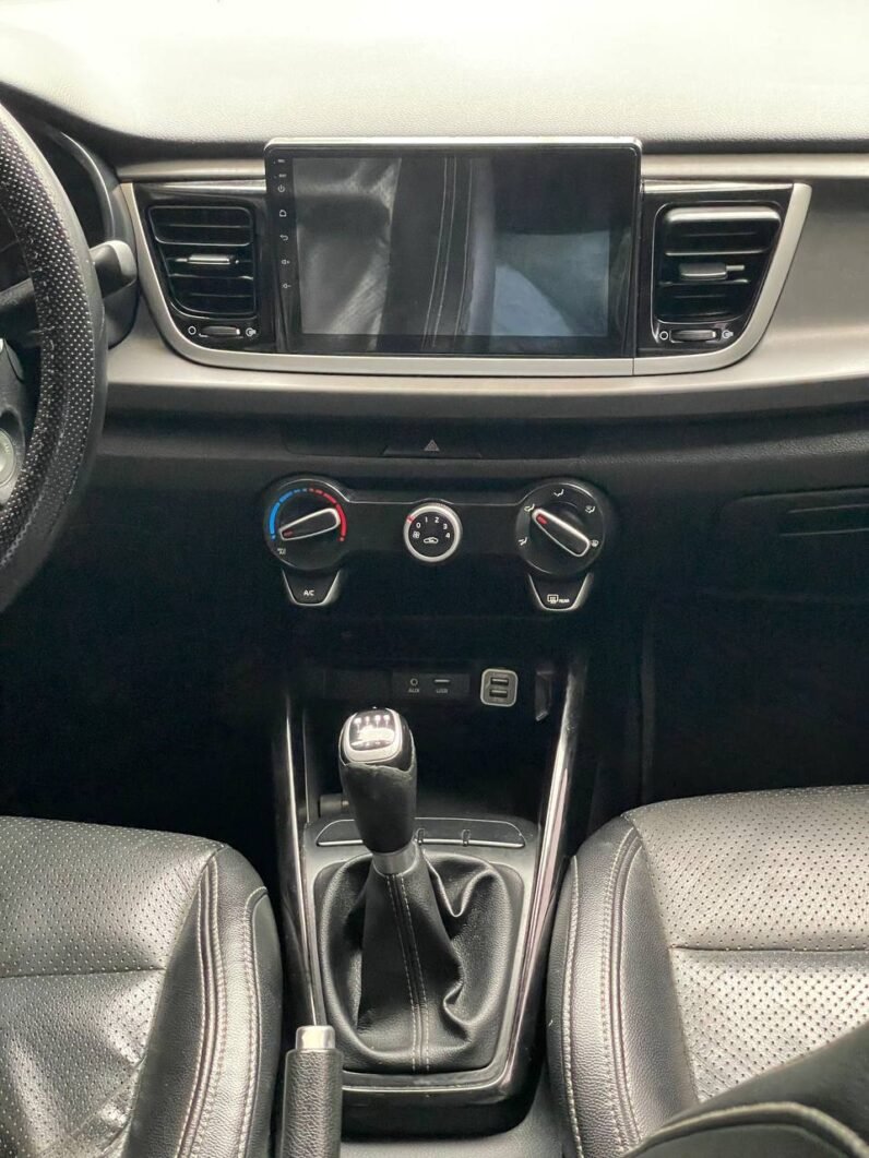 
								KIA RIO VIBRANT MT 1.4 full									