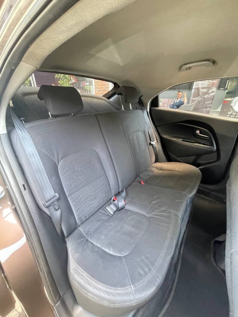 
								KIA RIO MT 1.4 HB full									