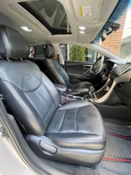 
										HYUNDAI ELANTRA GLS 1.8 SD MT full									