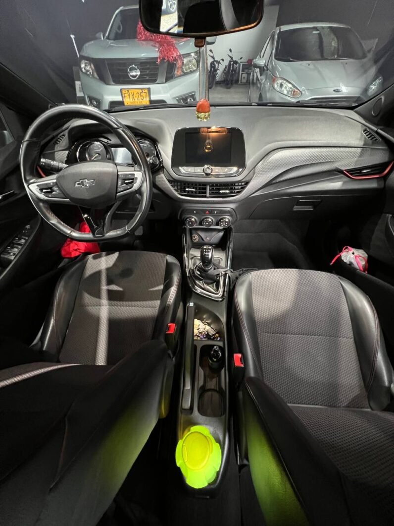 
								CHEVROLET ONIX RS MT HB full									