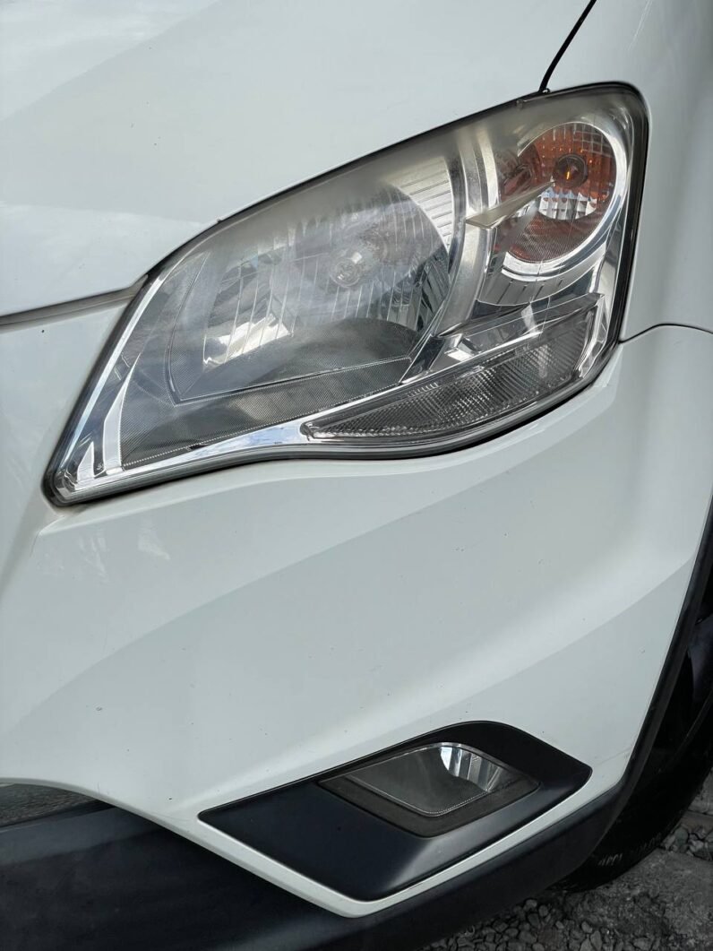 
								SSANGYONG KORANDO C MT 4X2 full									