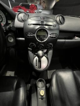 
										MAZDA 2 HB AT full									