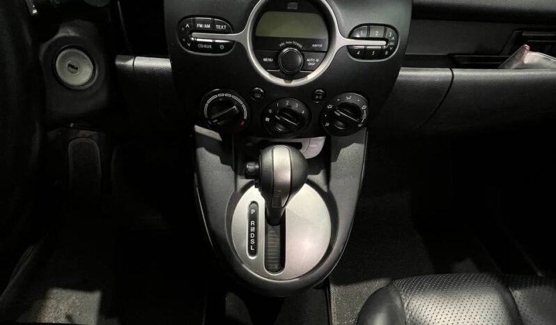 
								MAZDA 2 HB AT full									