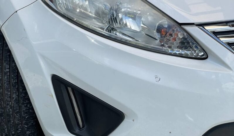 
								FORD FIESTA SE MT  SPORTBACK 1.6 full									
