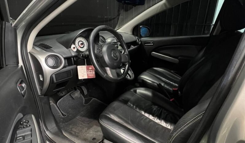 
								MAZDA 2 HB AT full									