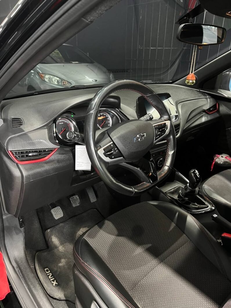 
								CHEVROLET ONIX RS MT HB full									