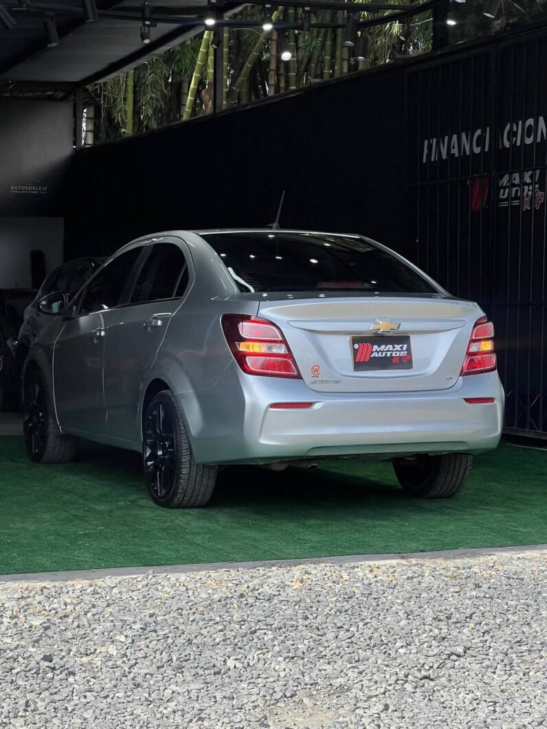 
								CHEVROLET SONIC LT SEDAN 1.6 MT full									