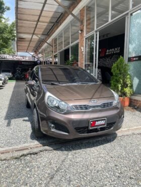 KIA RIO MT 1.4 HB