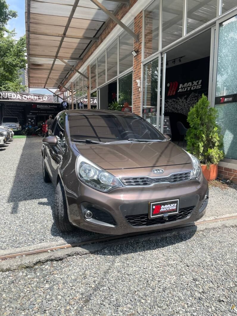 
								KIA RIO MT 1.4 HB full									