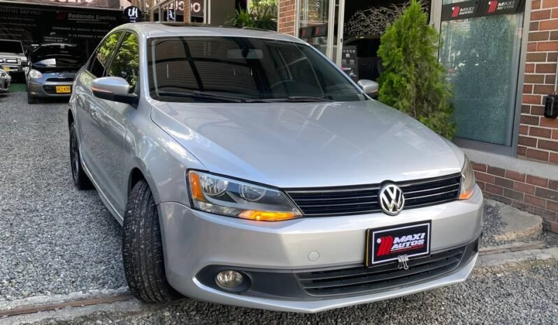 
								VOLKSWAGEN NEW JETTA CONFORTLINE 2.5L AT full									