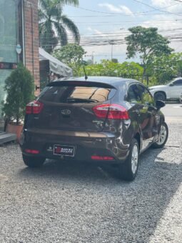 KIA RIO MT 1.4 HB
