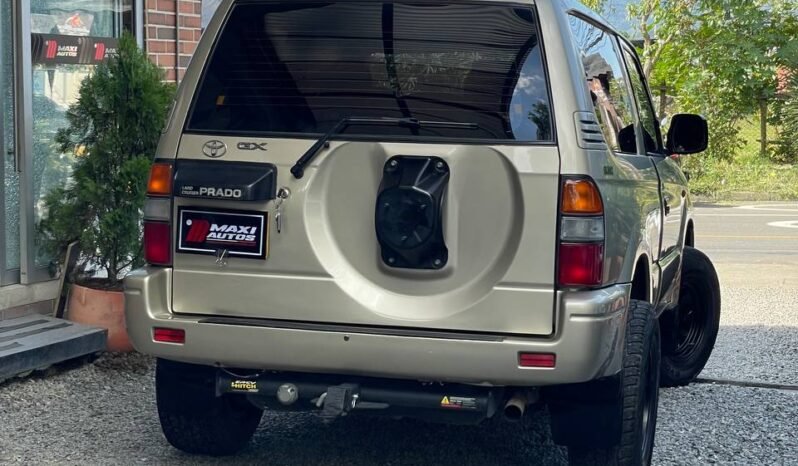 
								TOYOTA PRADO SUMO 2.7 MT 4X4 full									