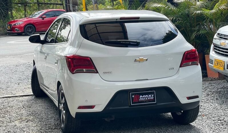 
								CHEVROLET ONIX LTZ 1.4 AT HB full									