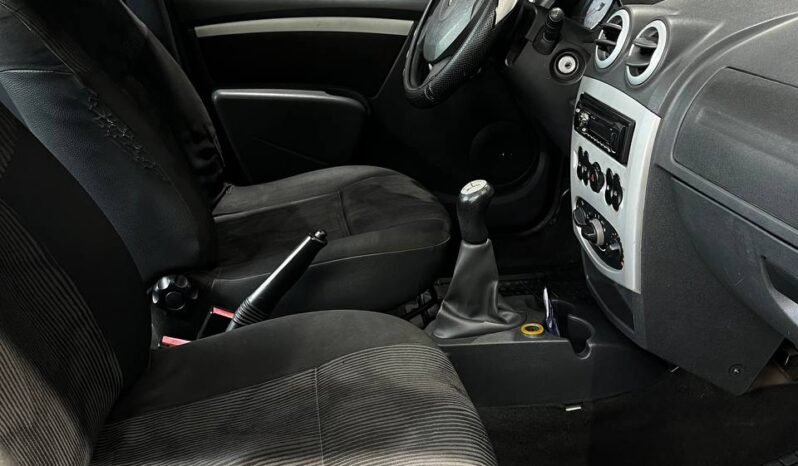 
								RENAULT LOGAN DYNAMIQUE 1.6 full									