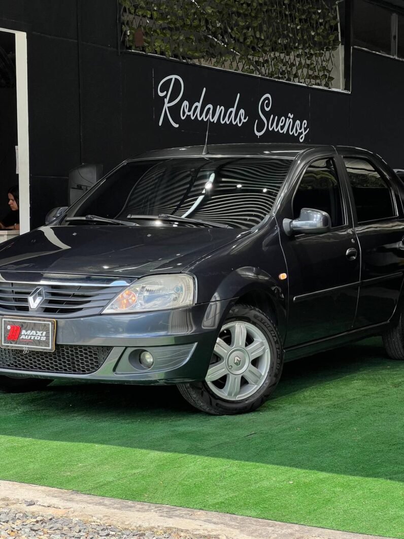 
								RENAULT LOGAN DYNAMIQUE 1.6 full									