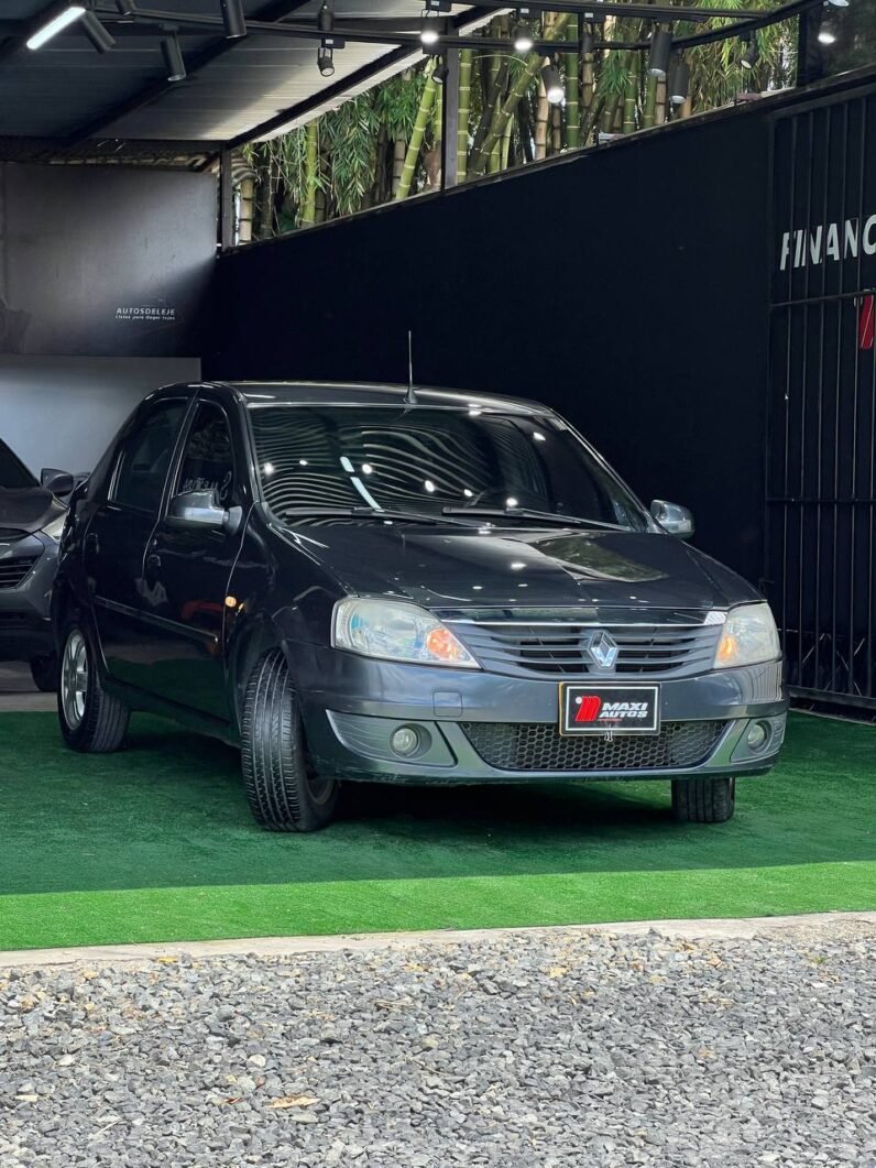 
								RENAULT LOGAN DYNAMIQUE 1.6 full									