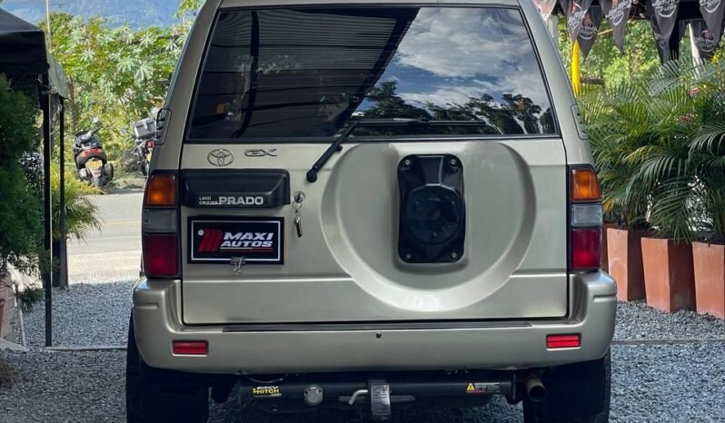 
								TOYOTA PRADO SUMO 2.7 MT 4X4 full									