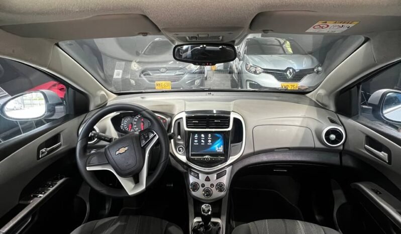 
								CHEVROLET SONIC LT SEDAN 1.6 MT full									
