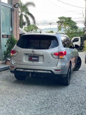 NISSAN PATHFINDER EXCLUSIVE  7P AT 3.5L