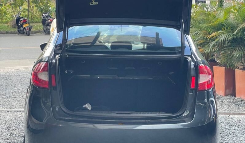 
								FORD FIESTA SE MT 1.6 SD full									