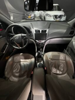 
										HYUNDAI ACCENT PREMIUM 1.6 MT SD full									