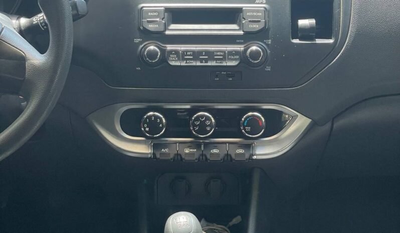 
								KIA RIO MT 1.4 HB full									