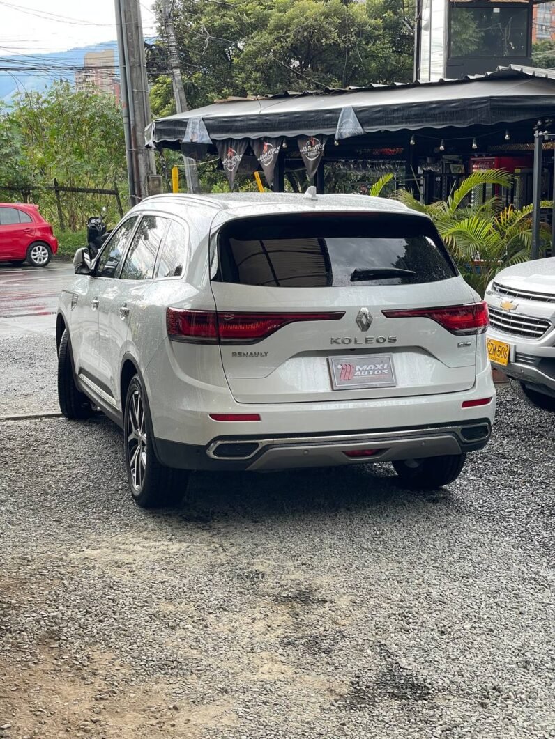 
								RENAULT NEW KOLEOS INTENS AT 4X4 2.5 full									