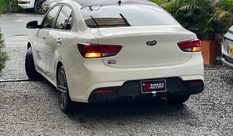 
								KIA RIO VIBRANT MT 1.4 full									