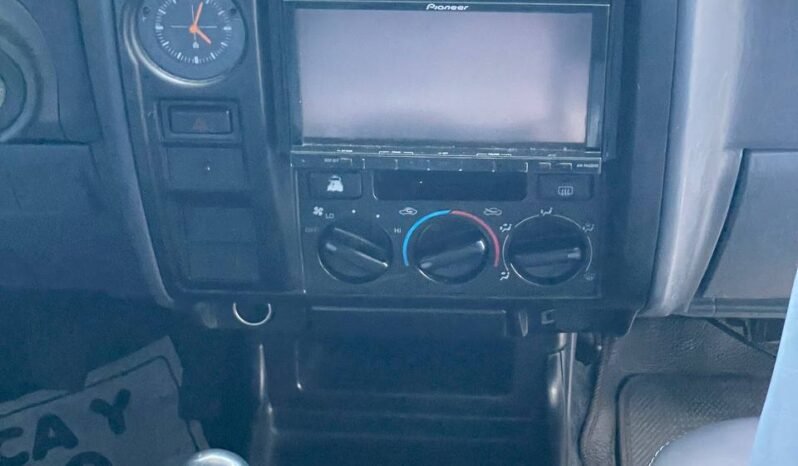 
								TOYOTA PRADO SUMO 2.7 MT 4X4 full									