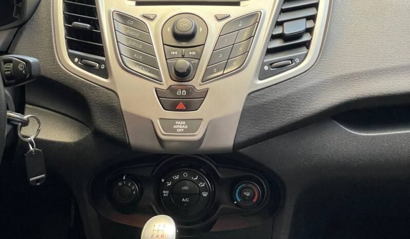 
								FORD FIESTA SE MT  SPORTBACK 1.6 full									