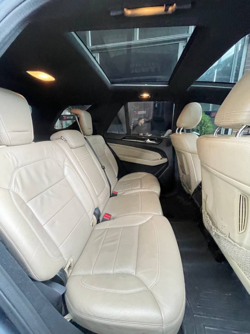 
								MERCEDES-BENZ ML 350 MATIC 3.5 full									