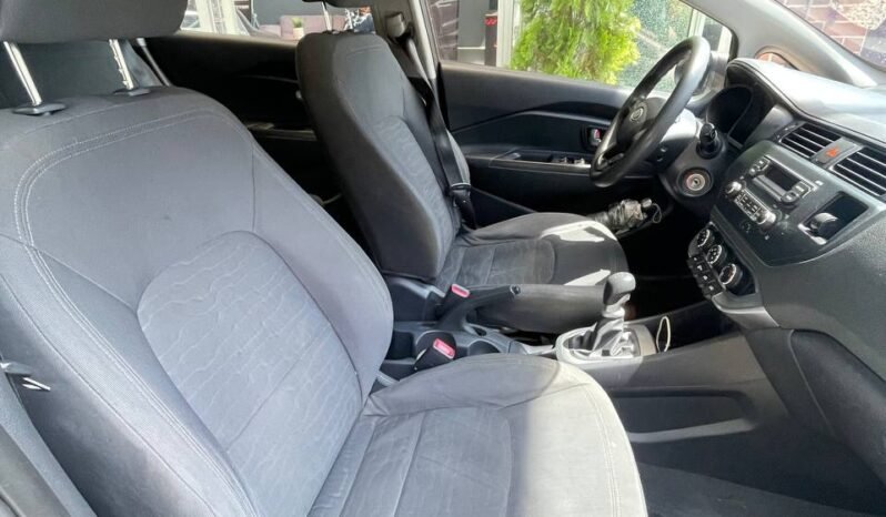 
								KIA RIO MT 1.4 HB full									