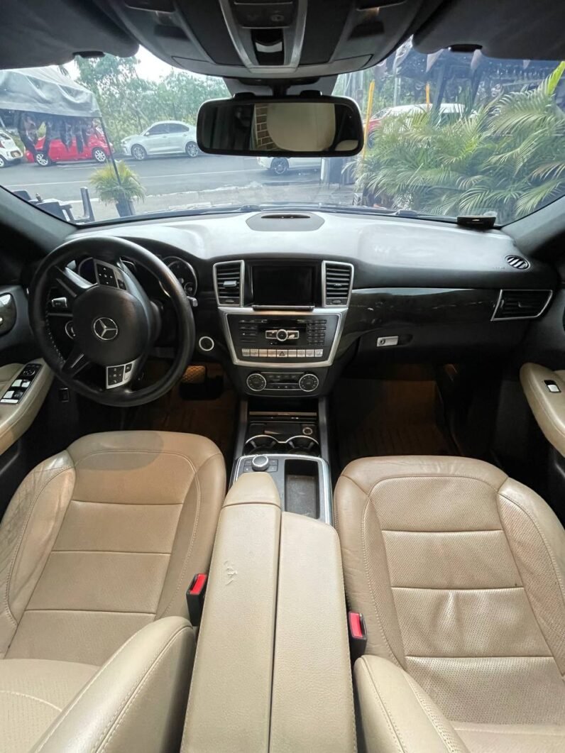 
								MERCEDES-BENZ ML 350 MATIC 3.5 full									