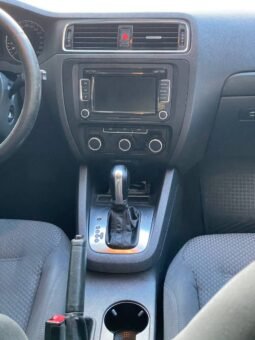 
										VOLKSWAGEN NEW JETTA CONFORTLINE 2.5L AT full									