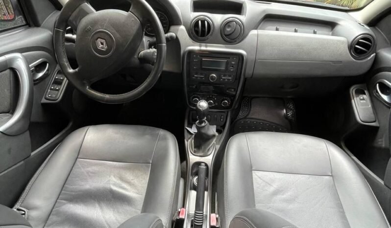 
								RENAULT DUSTER DYNAMIQUE 2.O MT 4X2 full									