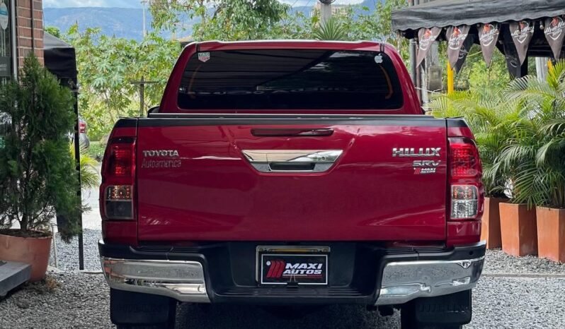 
								TOYOTA HILUX 2.8 DIESEL AT 4X4 full									