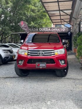 TOYOTA HILUX 2.8 DIESEL AT 4X4