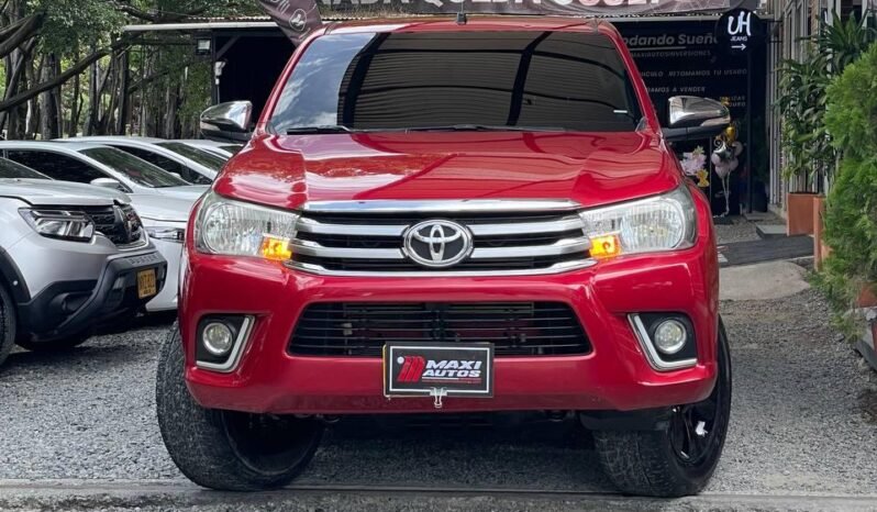 
								TOYOTA HILUX 2.8 DIESEL AT 4X4 full									