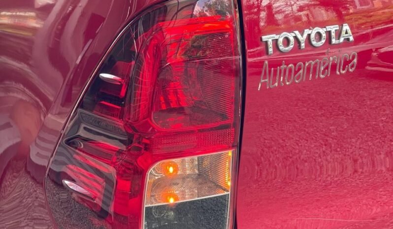 
								TOYOTA HILUX 2.8 DIESEL AT 4X4 full									