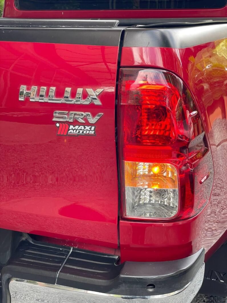 
								TOYOTA HILUX 2.8 DIESEL AT 4X4 full									